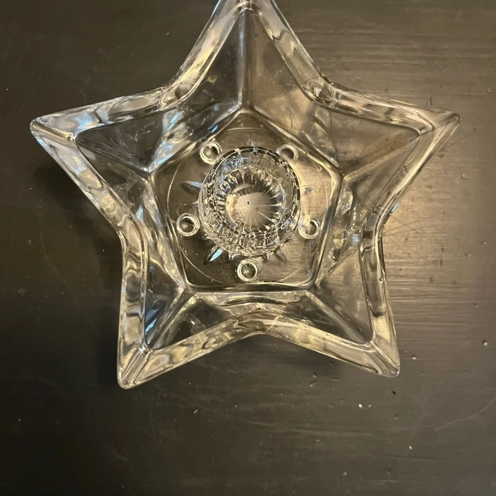 Elegant Star-Shaped Glass Art candle holder Piece